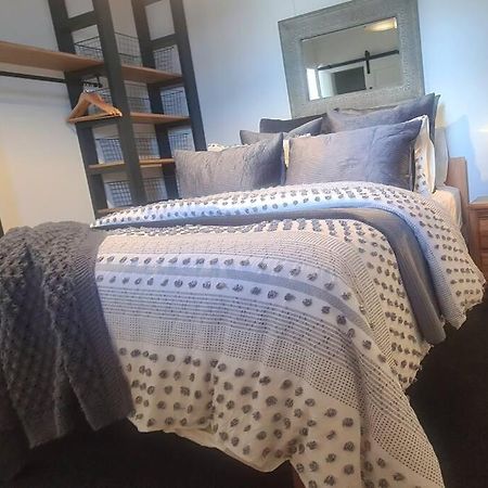 Apartment 5 - Haddin Court - Modern Loft Style Blenheim Esterno foto