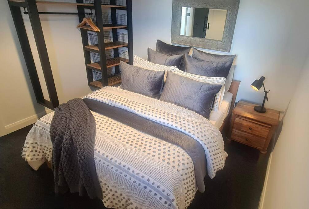 Apartment 5 - Haddin Court - Modern Loft Style Blenheim Esterno foto